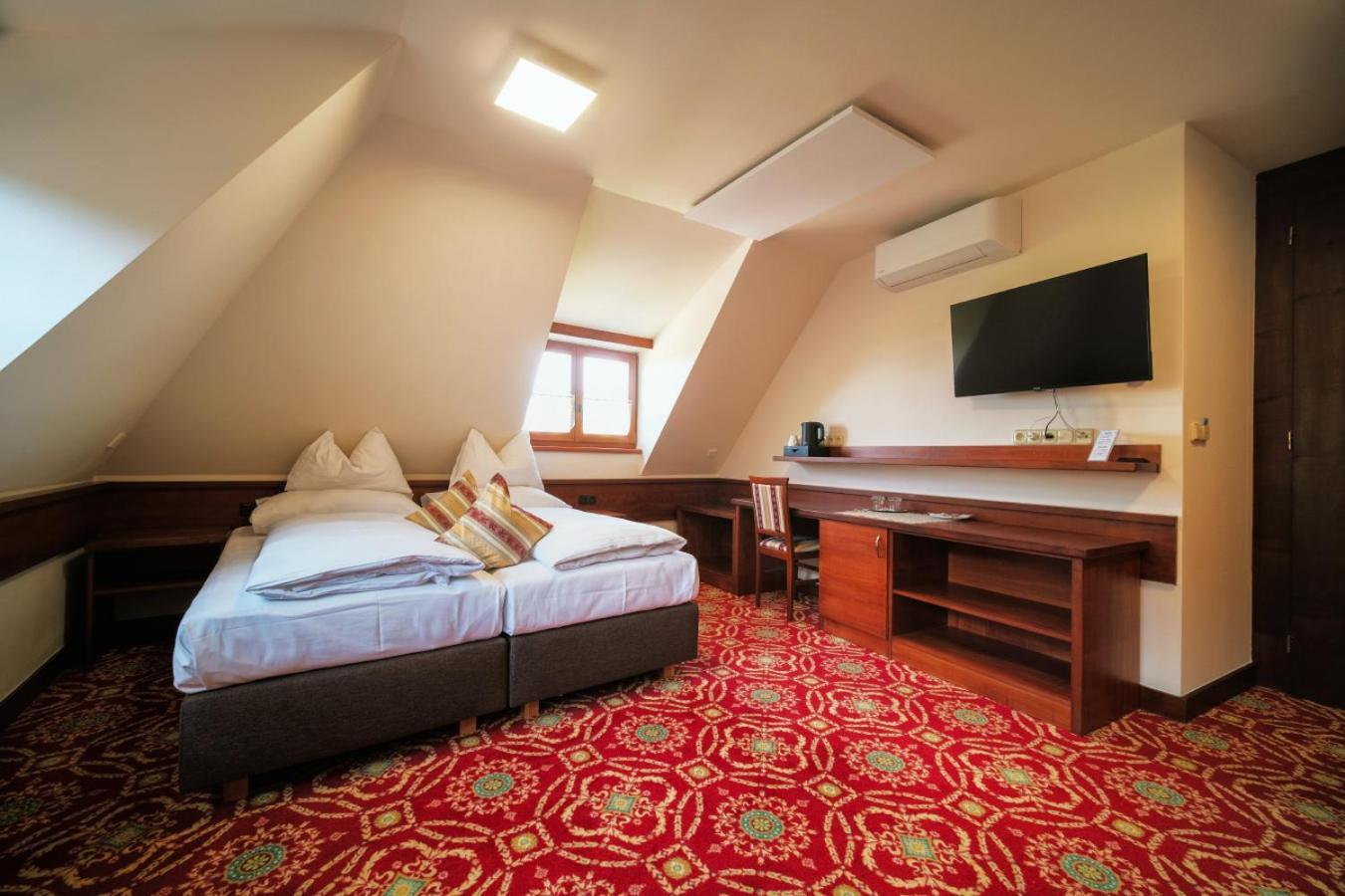 Hotel Fortna Chrudim Phòng bức ảnh