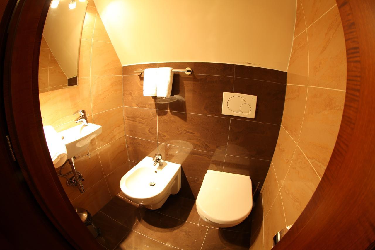 Hotel Fortna Chrudim Ngoại thất bức ảnh