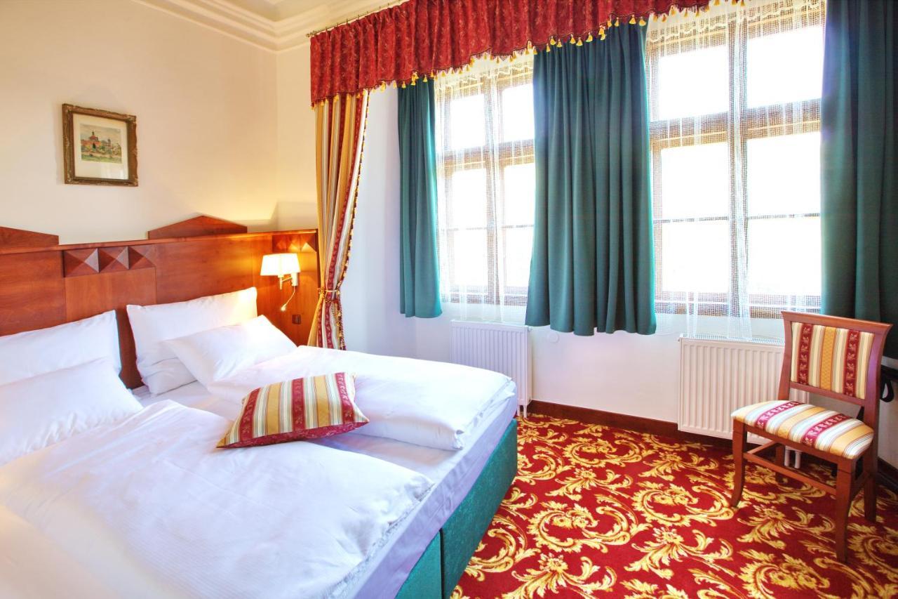 Hotel Fortna Chrudim Ngoại thất bức ảnh
