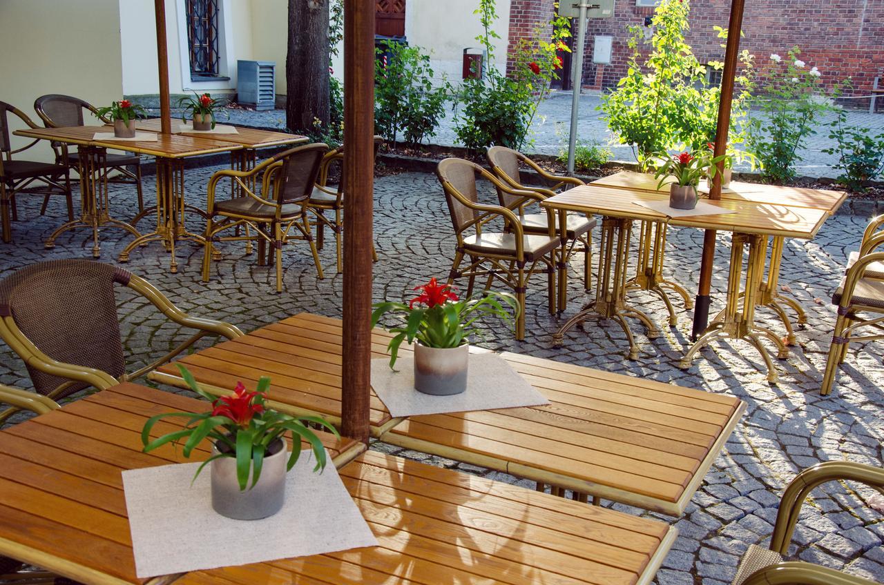 Hotel Fortna Chrudim Ngoại thất bức ảnh