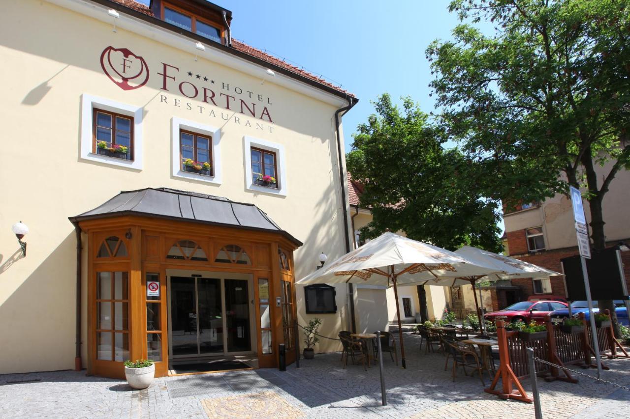 Hotel Fortna Chrudim Ngoại thất bức ảnh