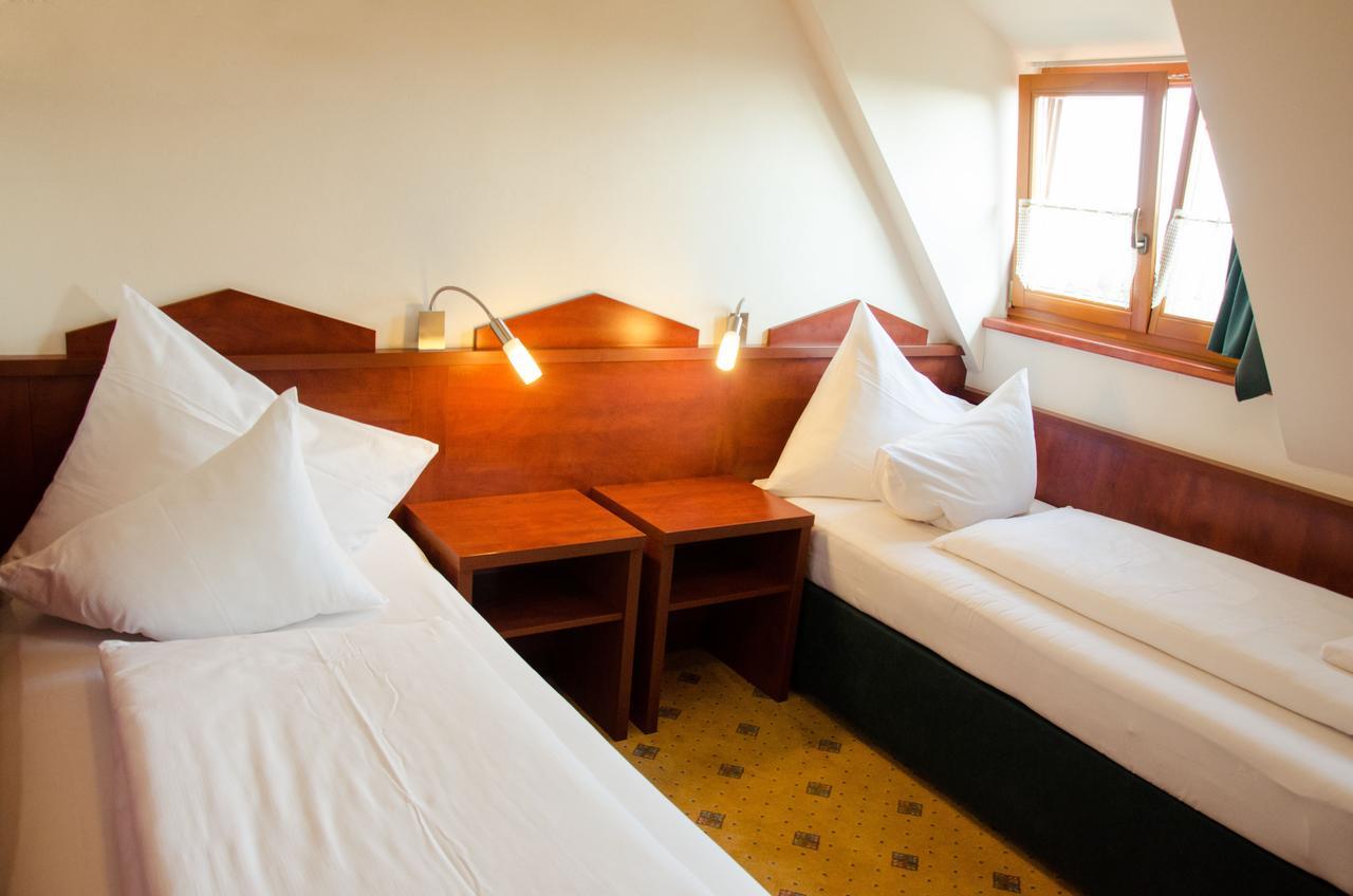 Hotel Fortna Chrudim Ngoại thất bức ảnh